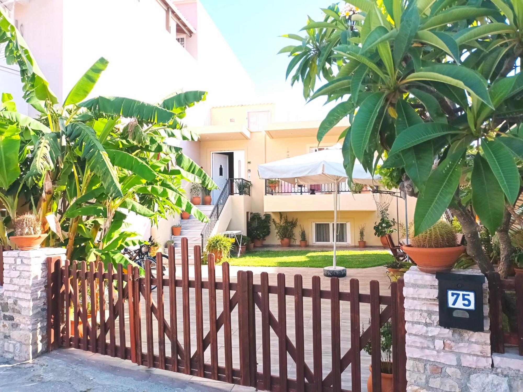 Family Yard House Kos Apartment Екстериор снимка